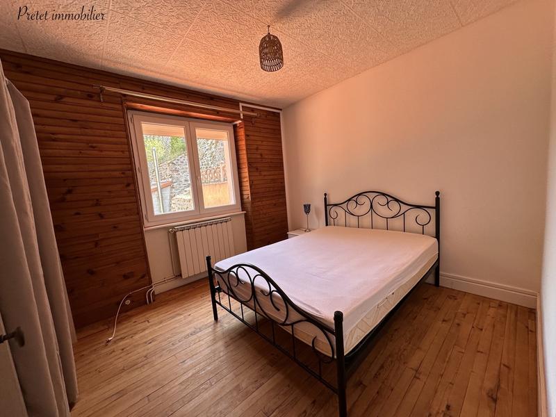 Maison - 96 m² - 6 pièces