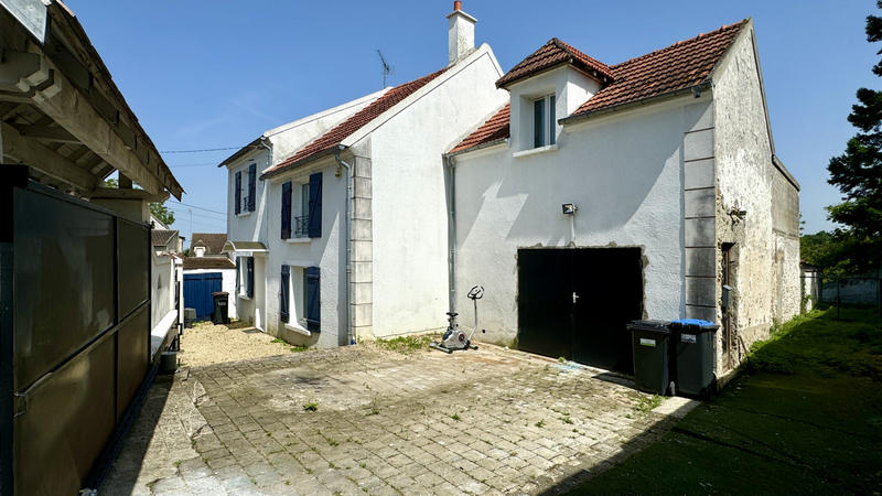 Maison - 150 m² - 8 pièces
