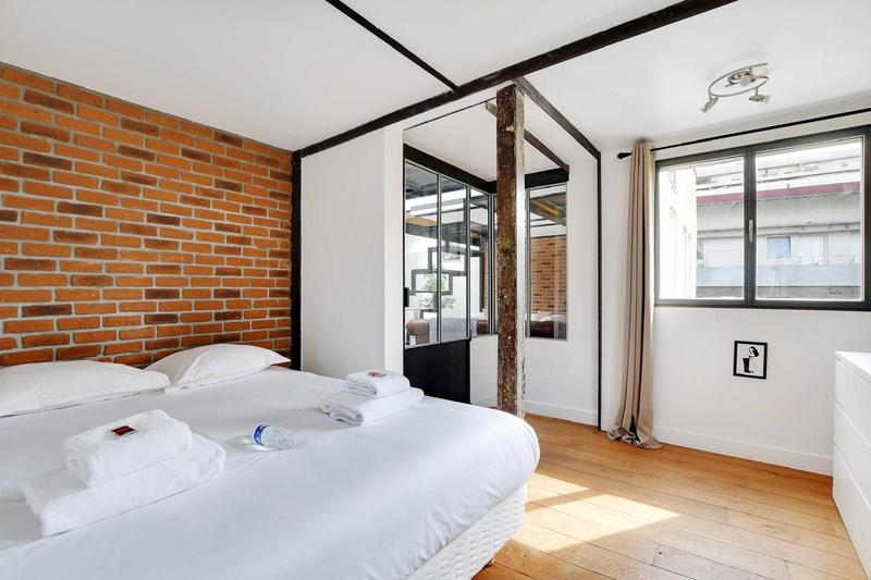 Loft - 106 m² - 4 pièces