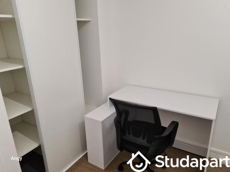 Chambre - 10 m² - 1 pièce