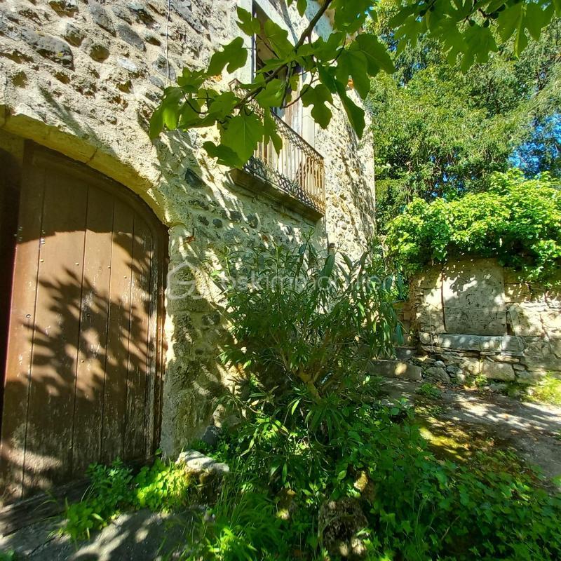 Maison ancienne - 174 m² - 6 pièces