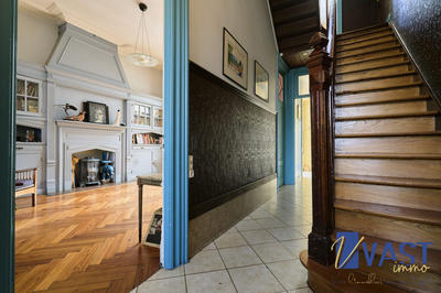 Maison ancienne - 250 m² - 8 pièces