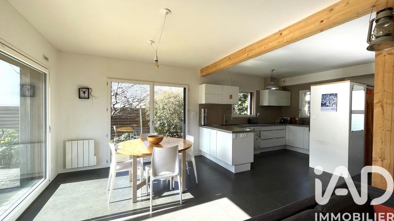 Maison - 101 m² - 5 pièces