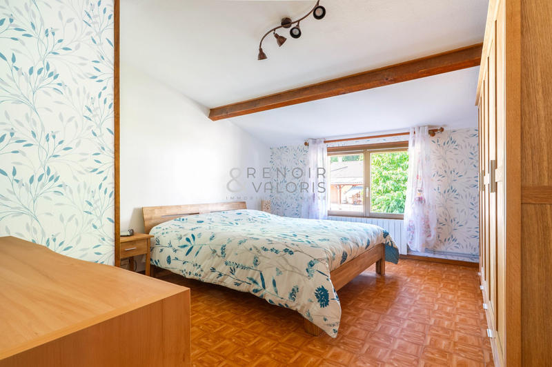 Maison traditionnelle - 143 m² - 5 pièces