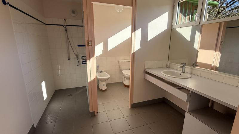 Maison - 235 m² - 7 pièces