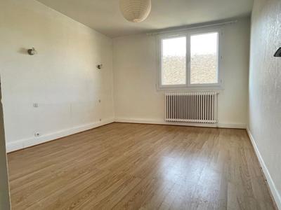Appartement - 112 m² - 5 pièces