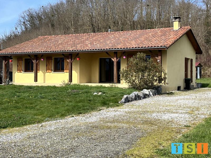 Maison - 99 m² - 4 pièces