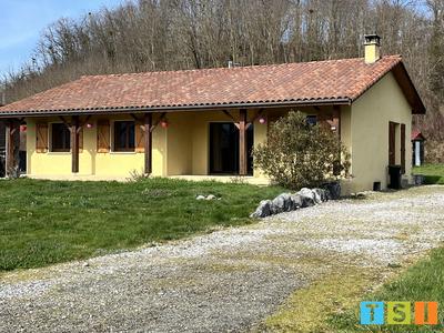 Maison - 99 m² - 4 pièces