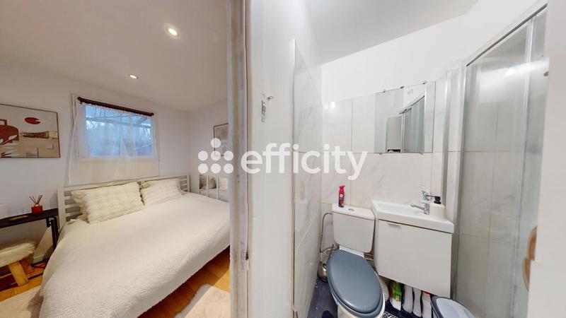 Maison - 94 m² - 5 pièces