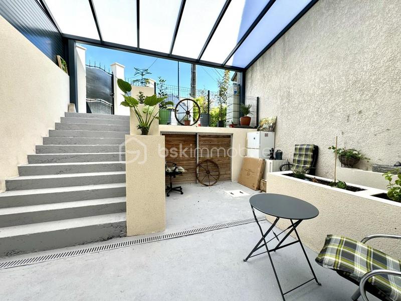 Maison traditionnelle - 90 m² - 5 pièces