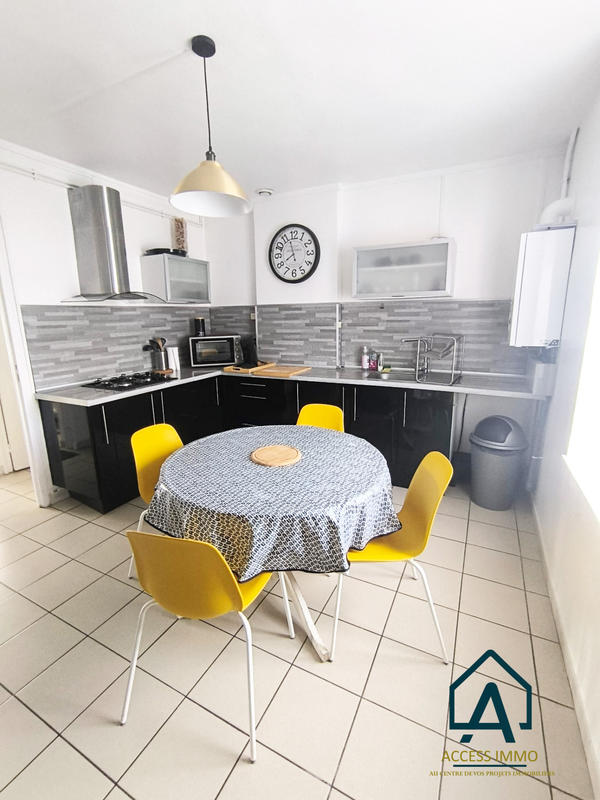 Maison - 81 m² - 5 pièces