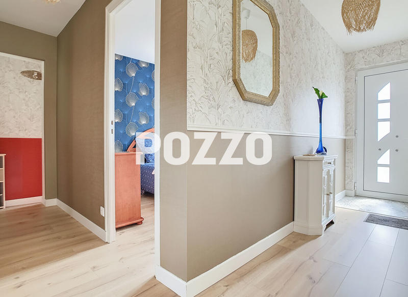 Maison - 170 m² - 8 pièces