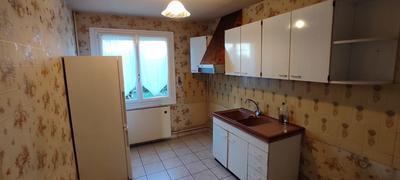 Maison - 94 m² - 4 pièces