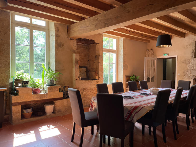 Maison de village - 523 m² - 10 pièces