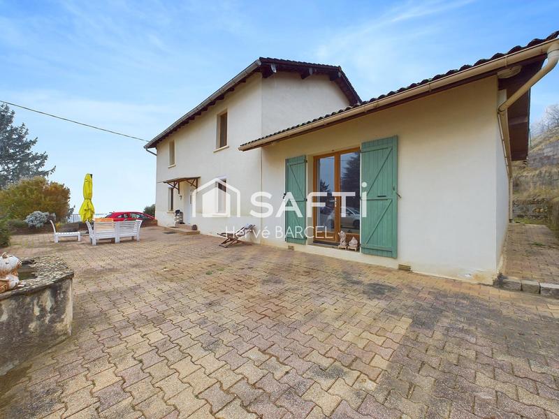 Maison - 279 m² - 12 pièces