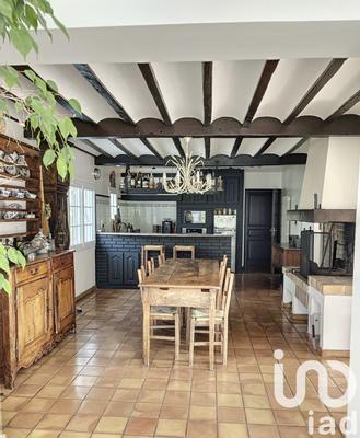 Maison de maîtres - 350 m² - 8 pièces