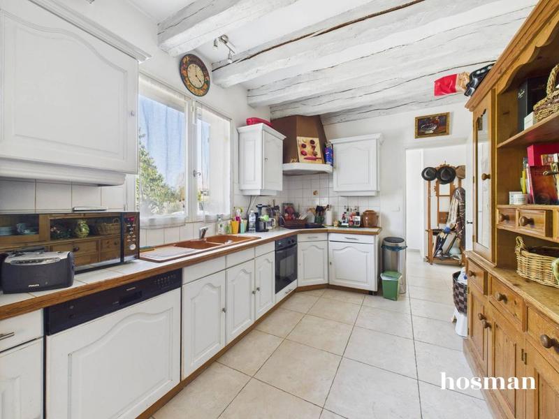 Maison - 202 m² - 10 pièces