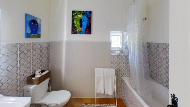 Maison traditionnelle - 203 m² - 8 pièces