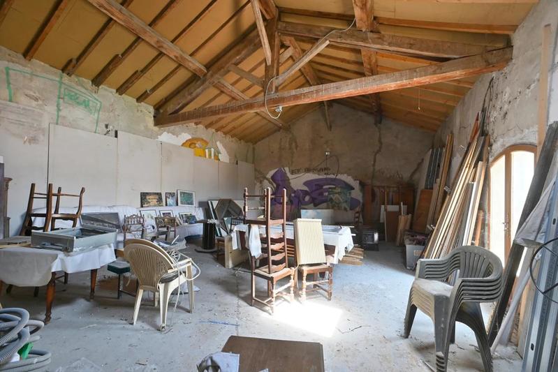 Propriété - 200 m² - 7 pièces