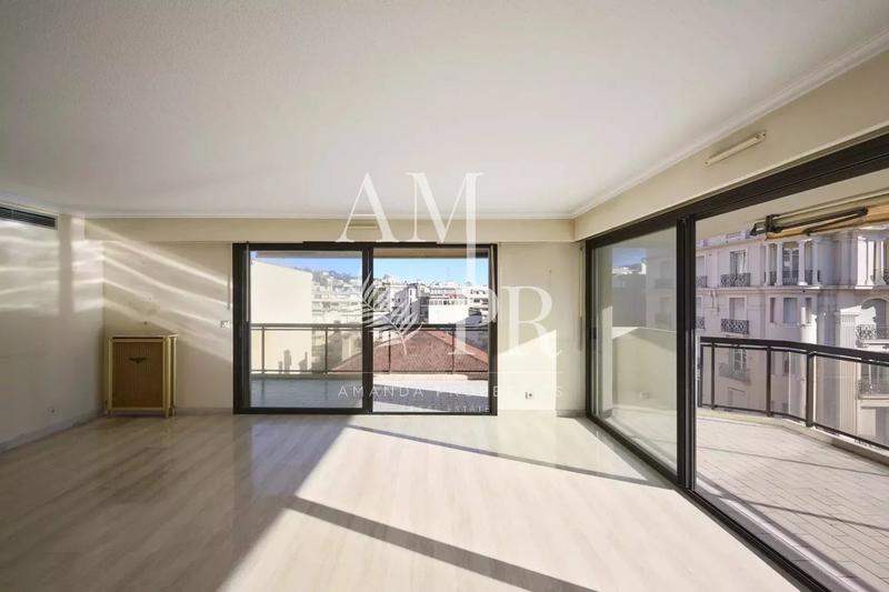 Appartement - 85 m² - 3 pièces