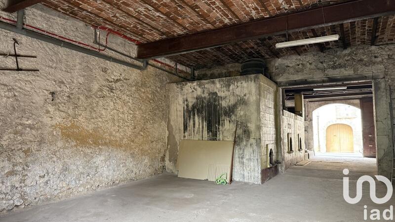 Maison de village - 178 m² - 9 pièces