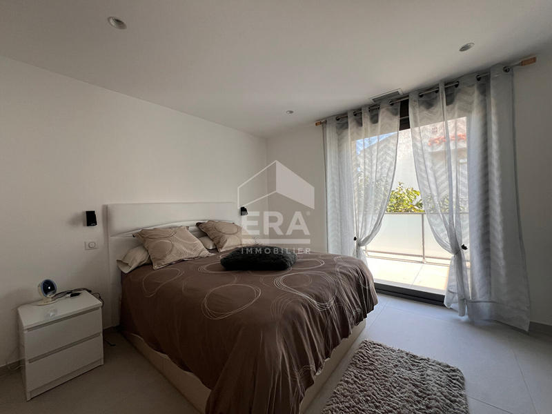 Villa - 220 m² - 7 pièces