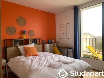 Chambre - 11 m² - 1 pièce