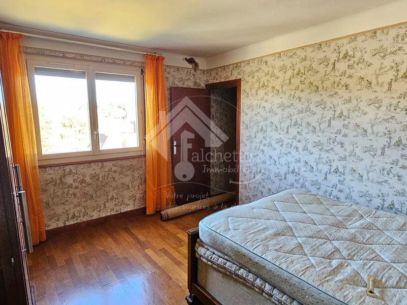 Maison - 155 m² - 8 pièces