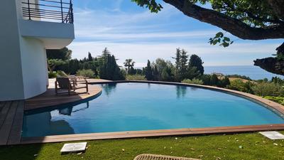 Villa - 237 m² - 7 pièces