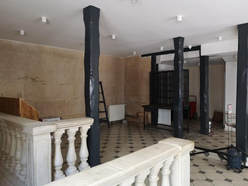 Local commercial - 251 m² - 6 pièces