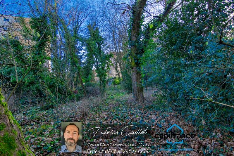 Maison - 320 m² - 10 pièces