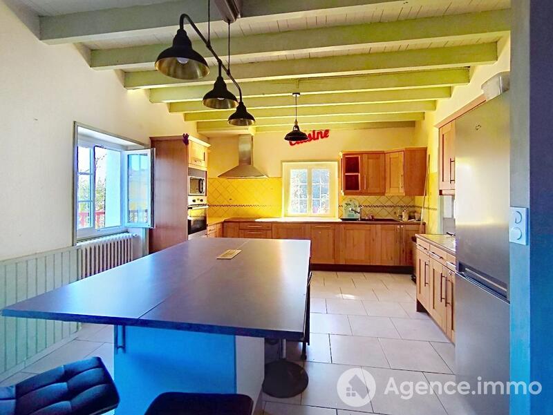 Maison - 168 m² - 7 pièces