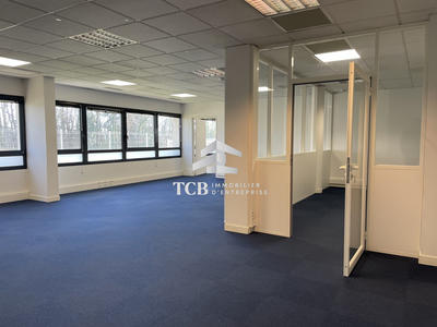 Bureau - 235 m²