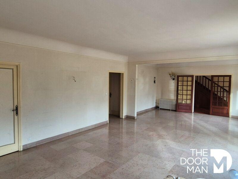 Maison - 294 m² - 8 pièces