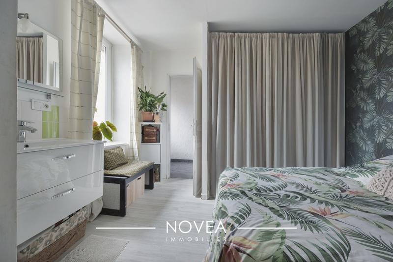 Appartement - 95 m² - 5 pièces