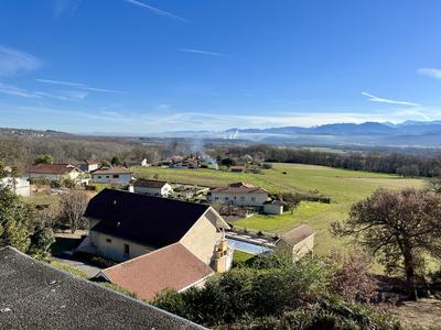 Maison - 97 m² - 4 pièces