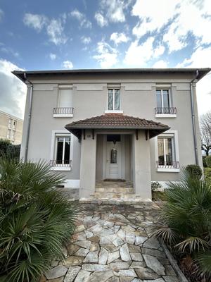 Maison - 165 m² - 7 pièces