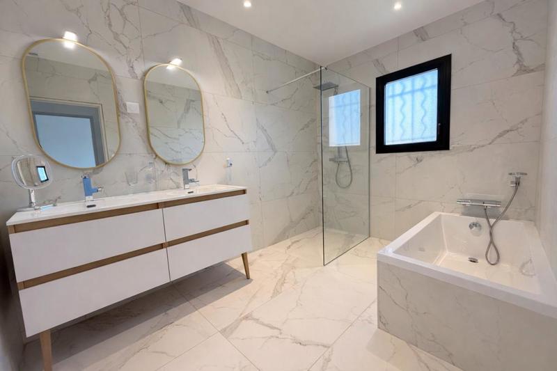 Maison - 176 m² - 6 pièces