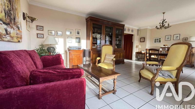 Appartement - 90 m² - 5 pièces