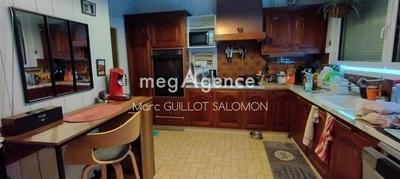 Appartement - 92 m² - 4 pièces