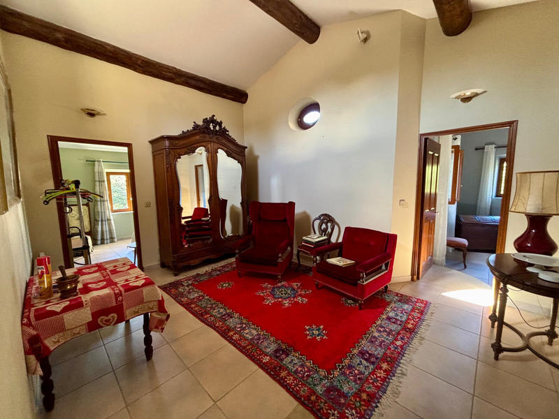 Maison - 190 m² - 7 pièces