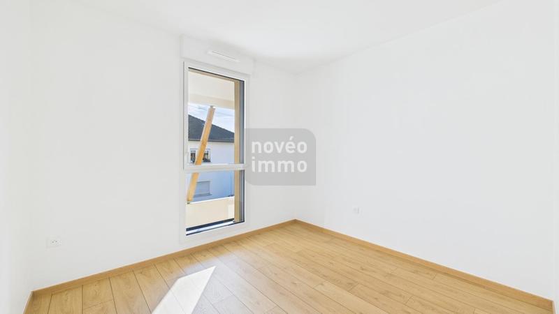 Appartement - 98 m² - 5 pièces