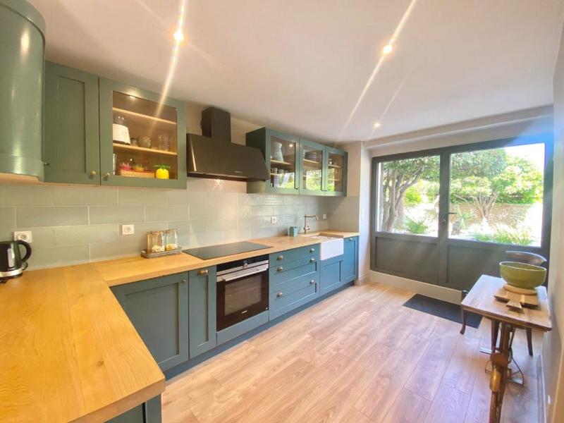 Moulin - 260 m² - 6 pièces