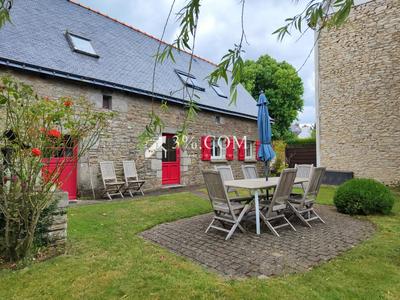 Propriété - 181 m² - 9 pièces