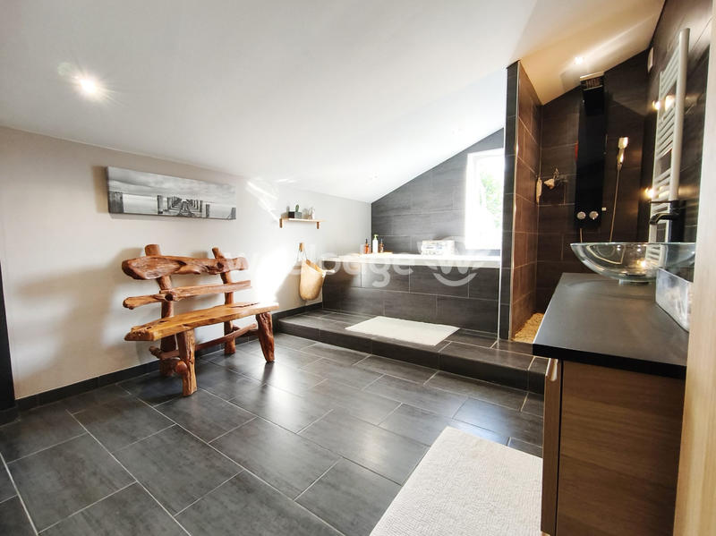 Maison ancienne - 190 m² - 6 pièces