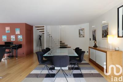 Maison de maîtres - 240 m² - 8 pièces