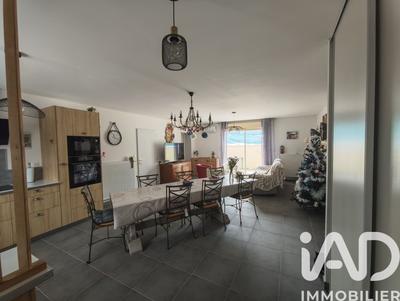 Maison - 85 m² - 5 pièces