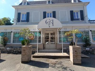 Local commercial - 226 m² - 10 pièces