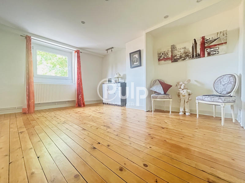 Maison - 184 m² - 6 pièces