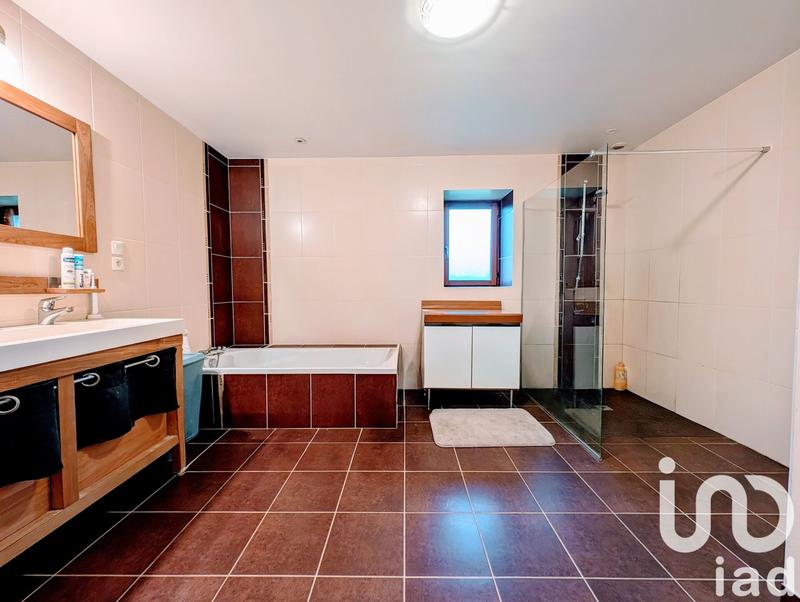 Maison - 159 m² - 6 pièces